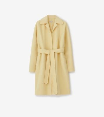 burberry daunenmantel rot|burberry cashmere daffodil wrap.